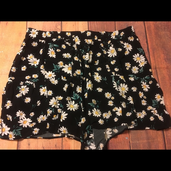 Forever 21 Pants - Flare leg shorts plus size